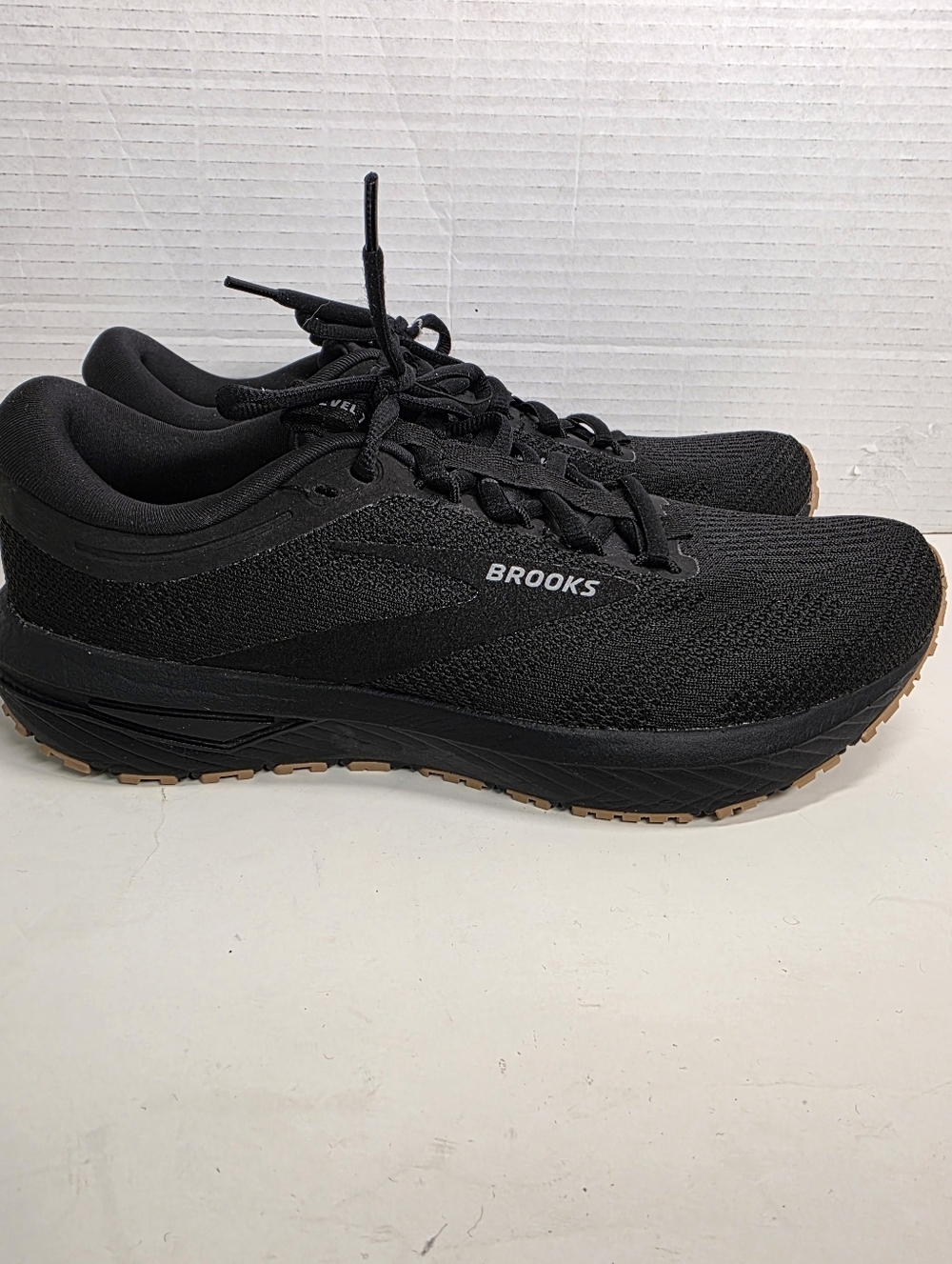 Brooks Revel 7 Black Shoes Sz 8.5